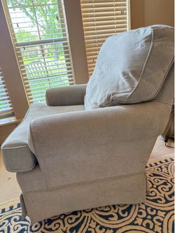 Swivel Gliding Chair