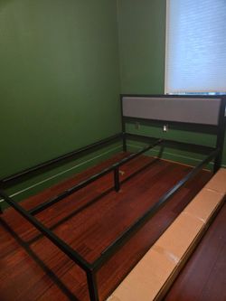 Free Queen Bedframe