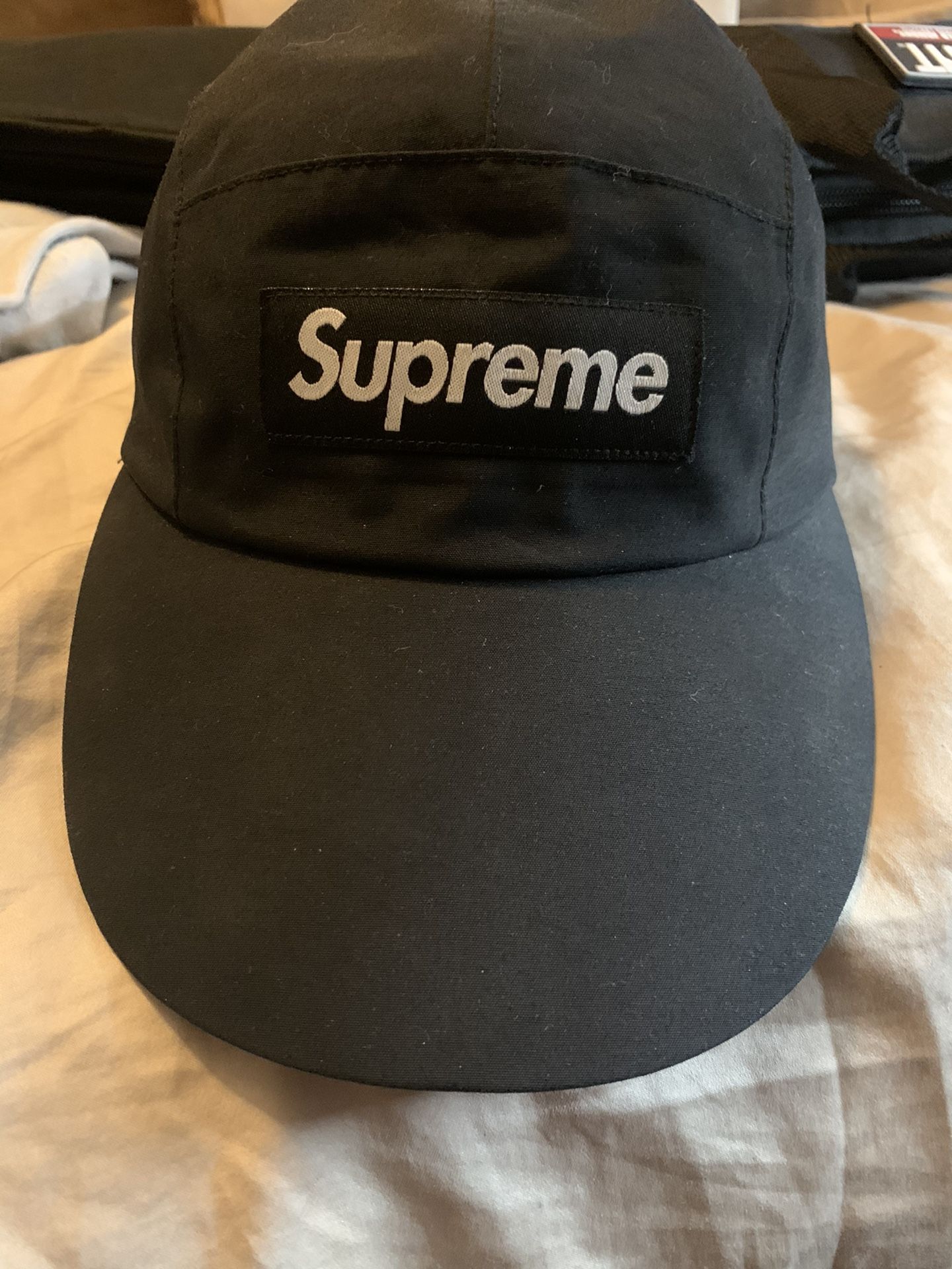 Supreme GORTEX hat Sm/medium