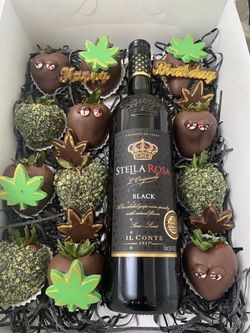 Stella Rose Gift Box Chocolate
