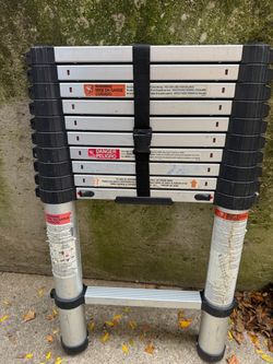 Ladder collapsible