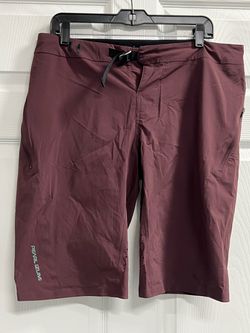 Pearl Izumi Men’s Maroon Shorts - Size 34 - EUC