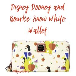 Disney Dooney & Bourke Bag - Snow White And The Seven Dwarfs - Wristlet Wallet NWT