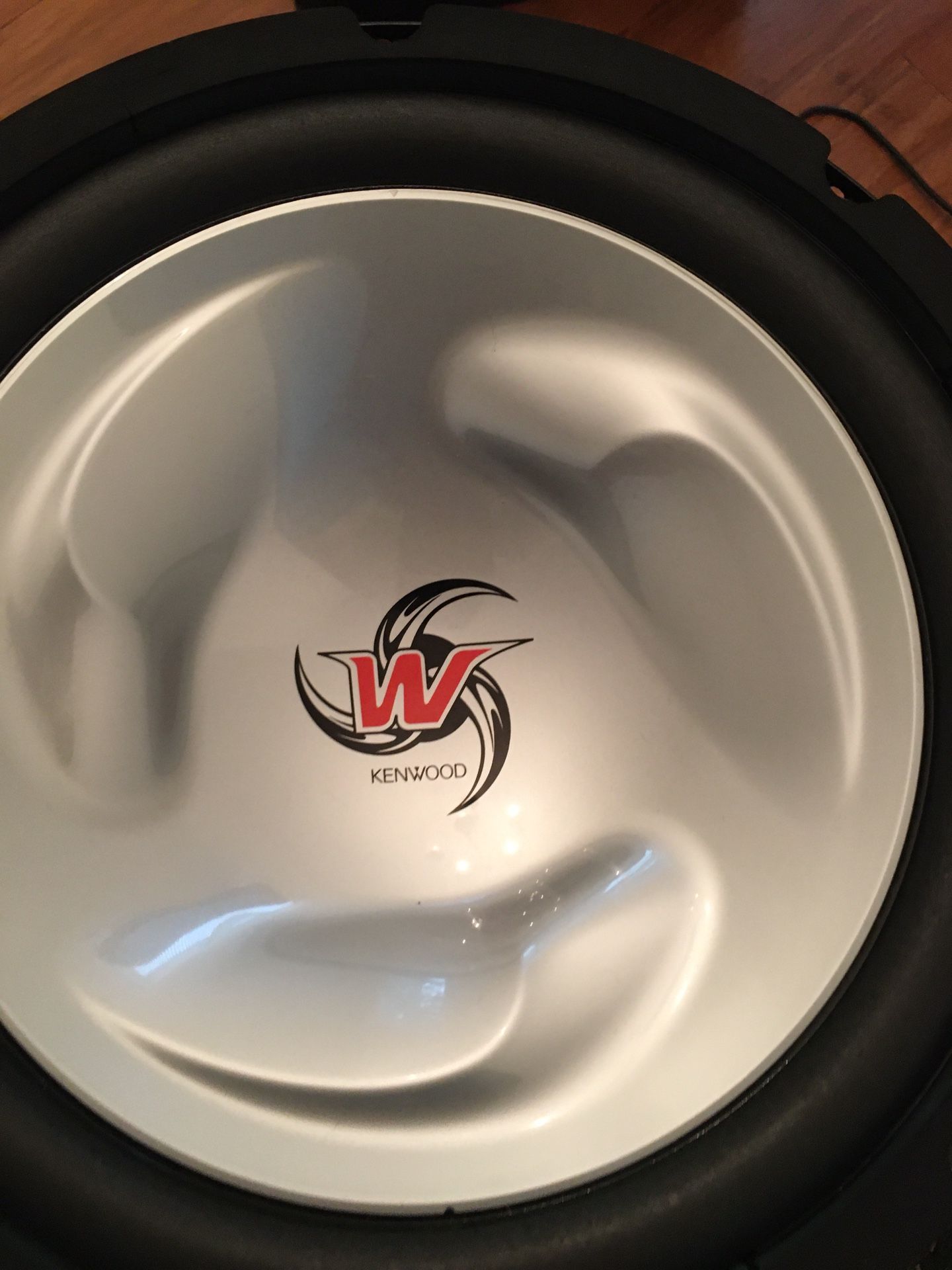12 Inches Kenwood Tornado 800 Watts