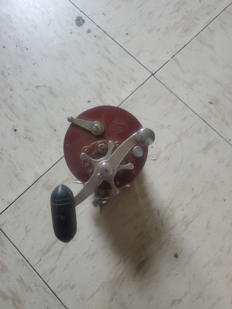 Vintage Fishing Reel