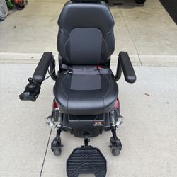 Merits Vision Sport Electric Wheelchair