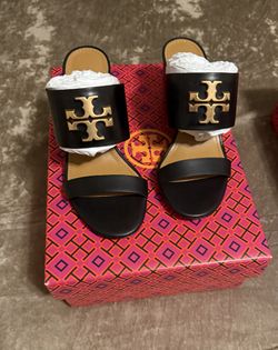 Tory Burch Size 5