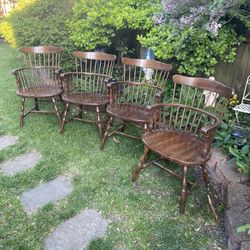 4 Pennsylvania House Oak Windsor Style Chairs