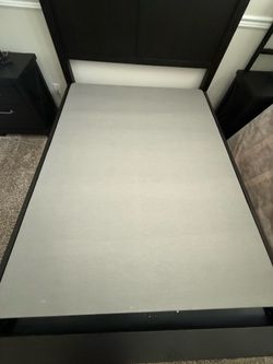 Queen Size Bunkie Board – Excellent Condition