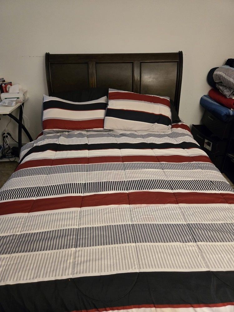 Full Size Bed With And Dresser