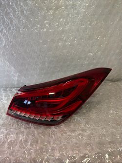 2019 - 2026  Mercedes CLA  CLA250 Tail Light Right Passenger OEM LED INS QLTY