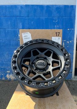 KMC   KM553 TORX  WHEELS  17” (6 x 139.7)
