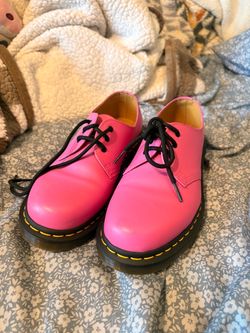 pink doc martens