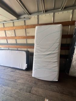 Tempur-pedic Twin XL mattresses