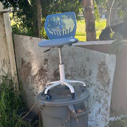 adjustable swivel desk chair