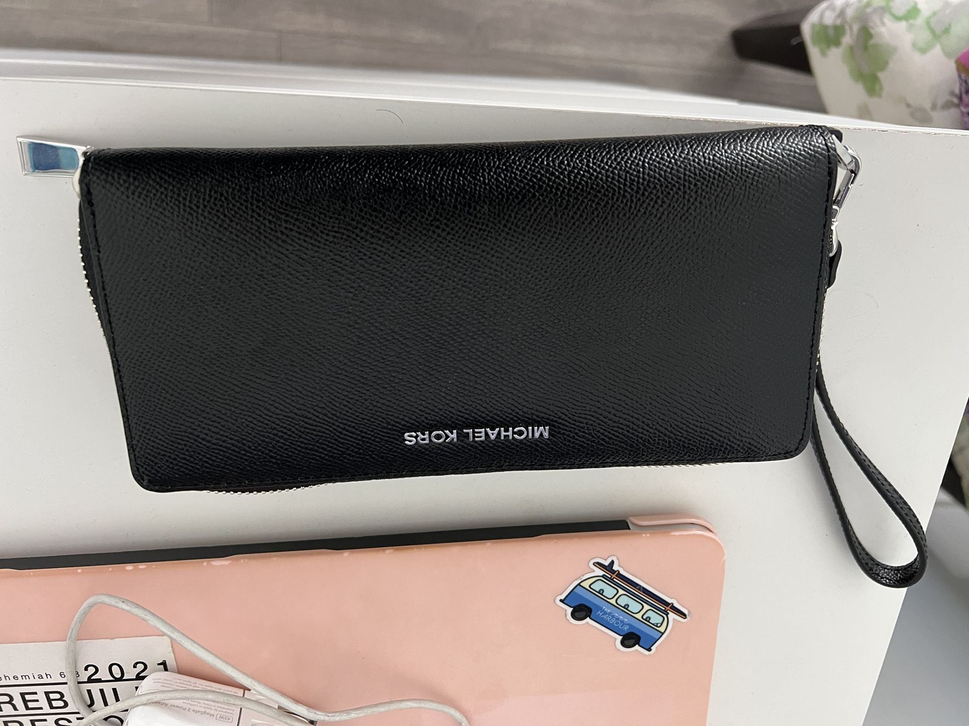 New Genuine Michael Kors Wallet