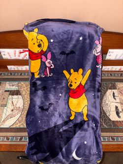 Winnie Halloween Blanket