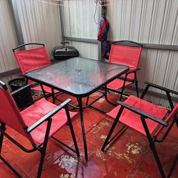 Table with set of 4 chairs