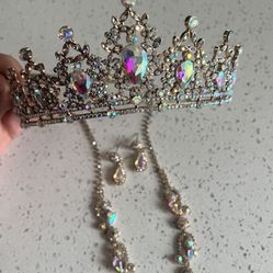 Crown And Jewelry 