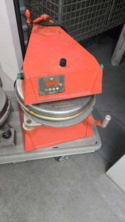 Heavy-Duty Pizza Dough Press