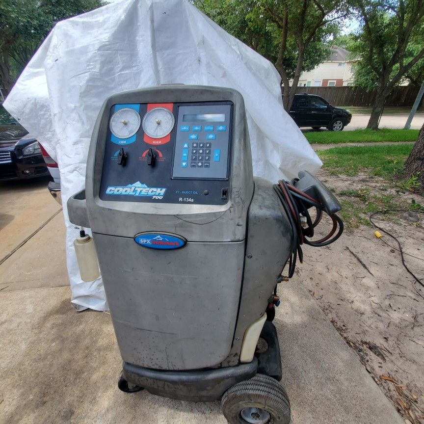 Robinair A/C Recovery Machine 134a for Sale in Houston, TX - OfferUp