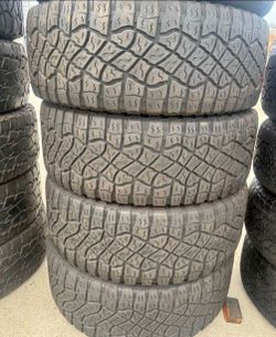 295 70 18 Goodyear tires Con 80% de Vida Las 4