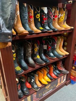 Botas vaqueras de piel punta cuadrada para mujer