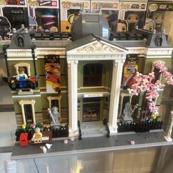 Lego City Modular Museum 