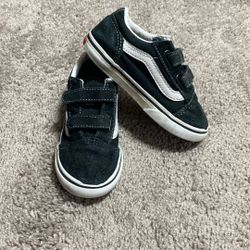 Vans Of The Wall Sk8 Black Suede Low Top Sneakers Child Size 9