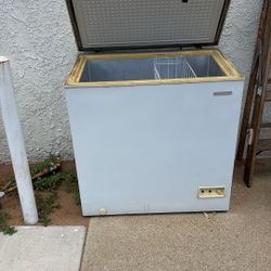 Chest Freezer 