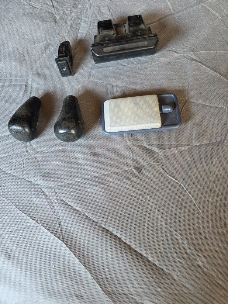 1994 HONDA ACCORD ASHTRAY,INTERIOR CURTIOUS INTERIOR LIGHT,HEATED SEAT SWITCH SHIFT KNOBS