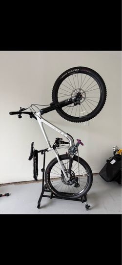 Haro Daley Alloy LTD 1 Full Suspension Mountain Bike