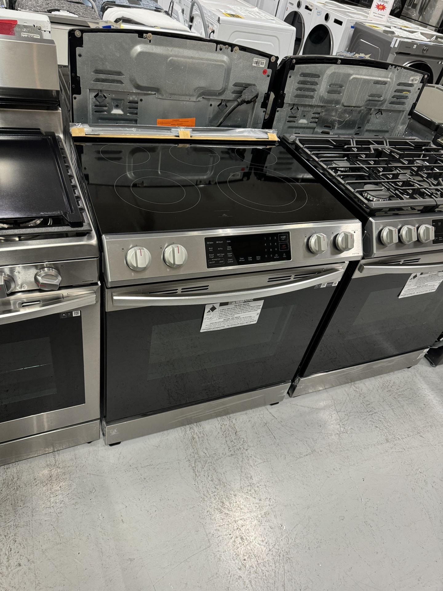 New Stove Stainless Steel Electric 30” Oven