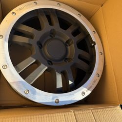 (4) 2012 Toyota Tundra Rock Warrior Rims 17”