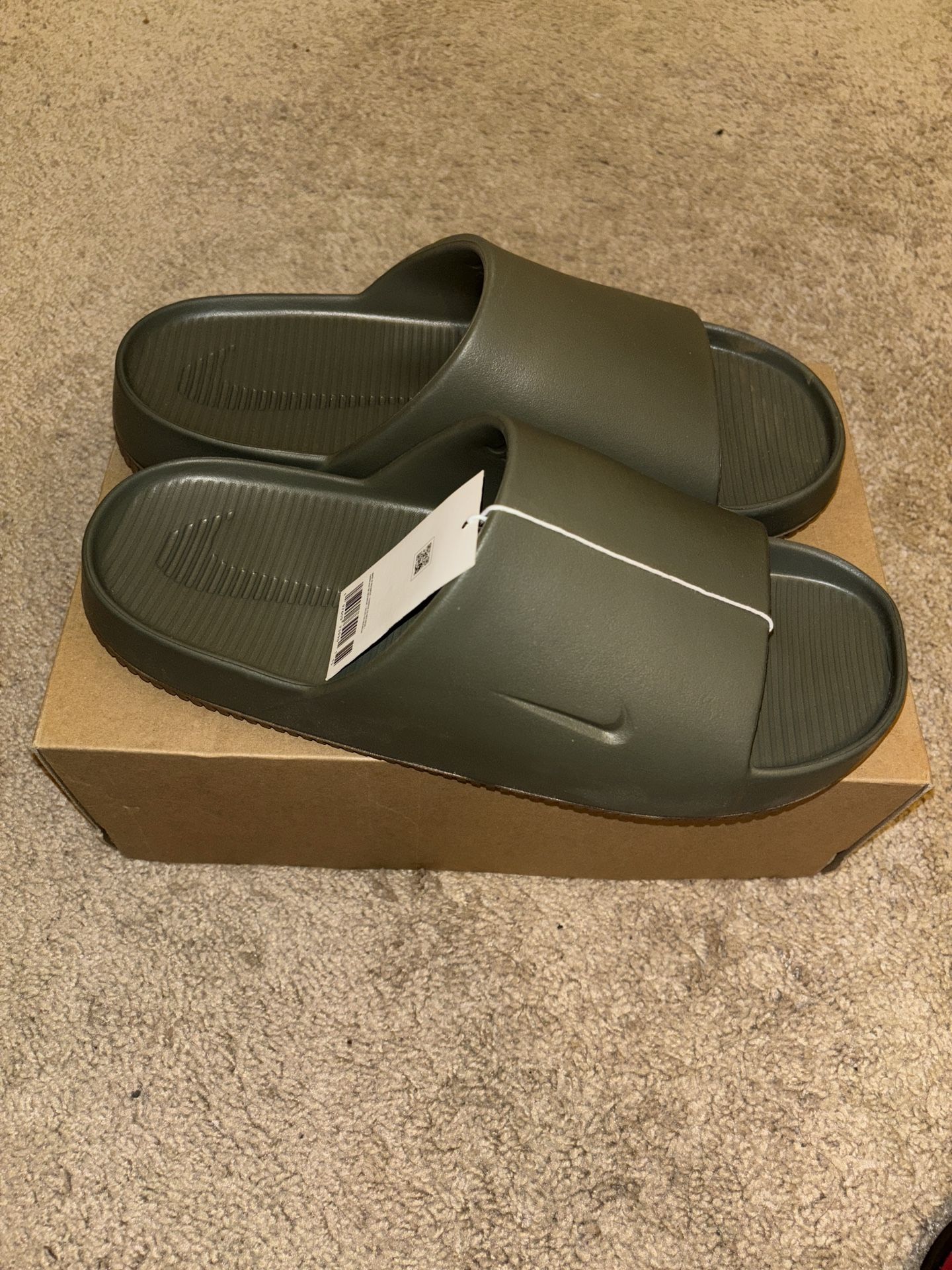 Nike Calm Slide (olive) Gum Bottoms