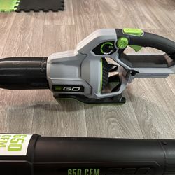 EGO Power+ LB6504 650 CFM Variable-Speed 56-Volt Lithium-ion Cordless Leaf Blower 5.0Ah Battery and Charger Included