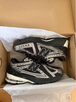 New Balance 1906R shoe Black/Silver