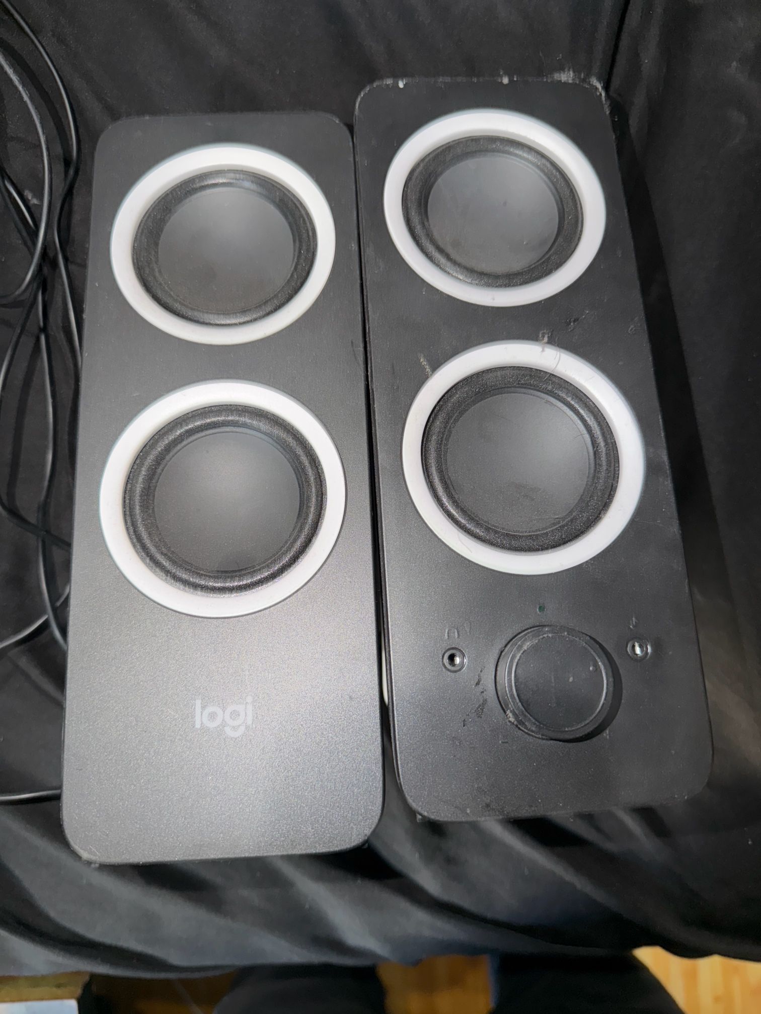Logitech Z200 2.0 Stereo Computer Speakers