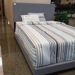 Queen Bed Frame 