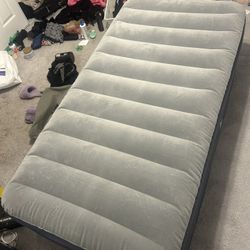 Air Mattress 