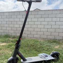 Electric scooter