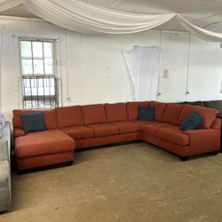 Sectional Couch 