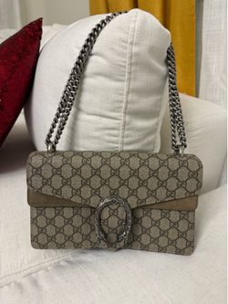 Gucci Dionysus GG Supreme Shoulder Bag