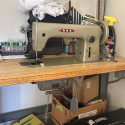 Industrial  Sewing  Machine 