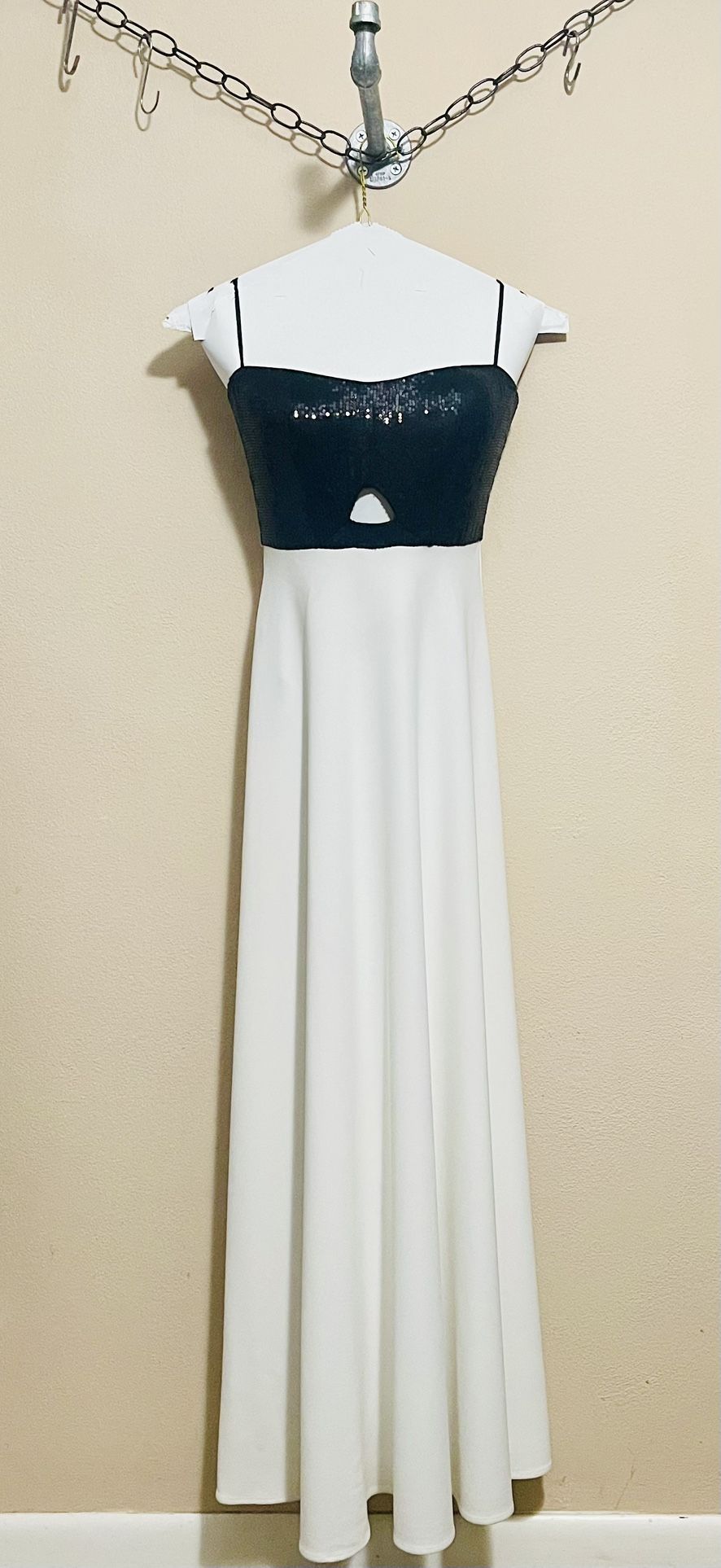 Formal Dress Jump Apparel 1/2