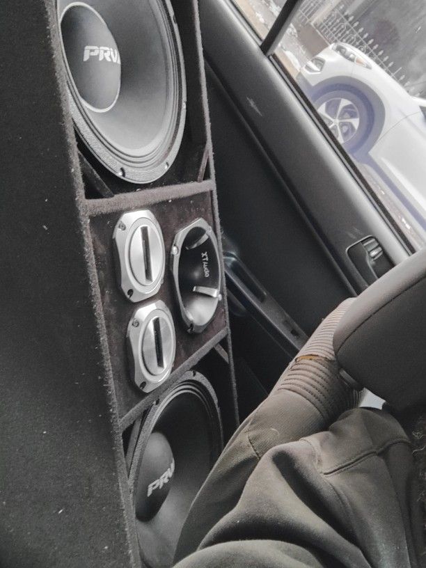 Chuchero 12 "Prv 12mr2000 8hom