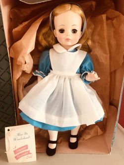 Madame Alexander Doll ( Alice in wonderland)