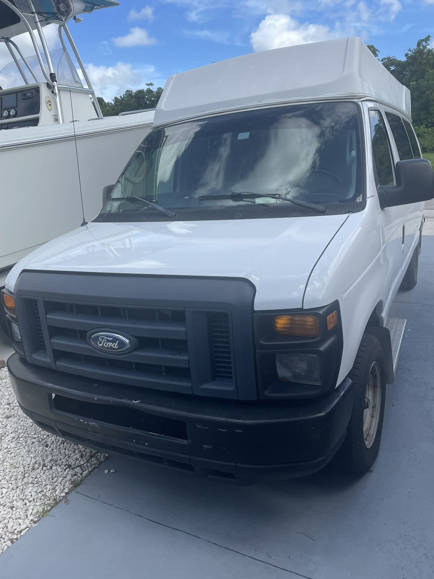 2013 Ford E-150