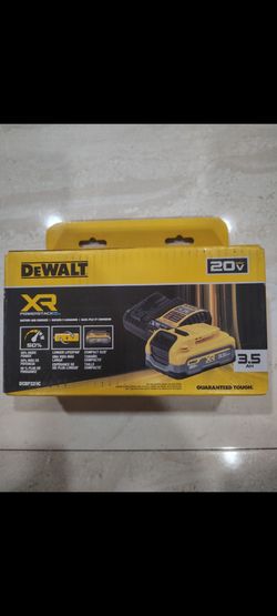 NEW DeWalt 20V Max XR 3.5 Ah Battery Kit with Charger PowerStack DCBP320C
