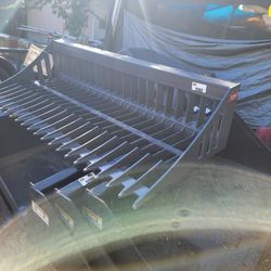 Skeleton Bucket  78"